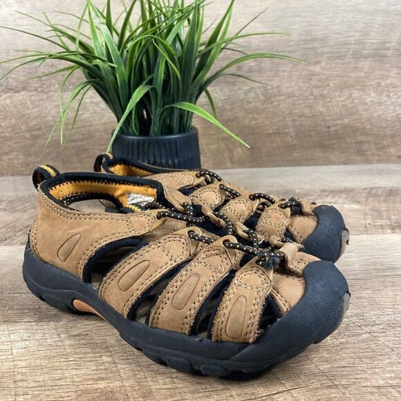 Bass Other - Bass John C Fisherman Sandals Boys Hiking Summer Shoes Brown Leather Size 12M